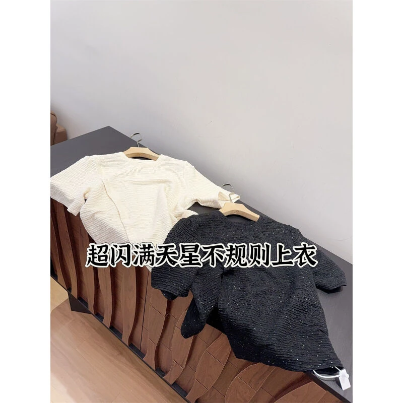 满天星河 烫亮片细腻立体肌理感斜线拼接圆领正肩短袖T恤