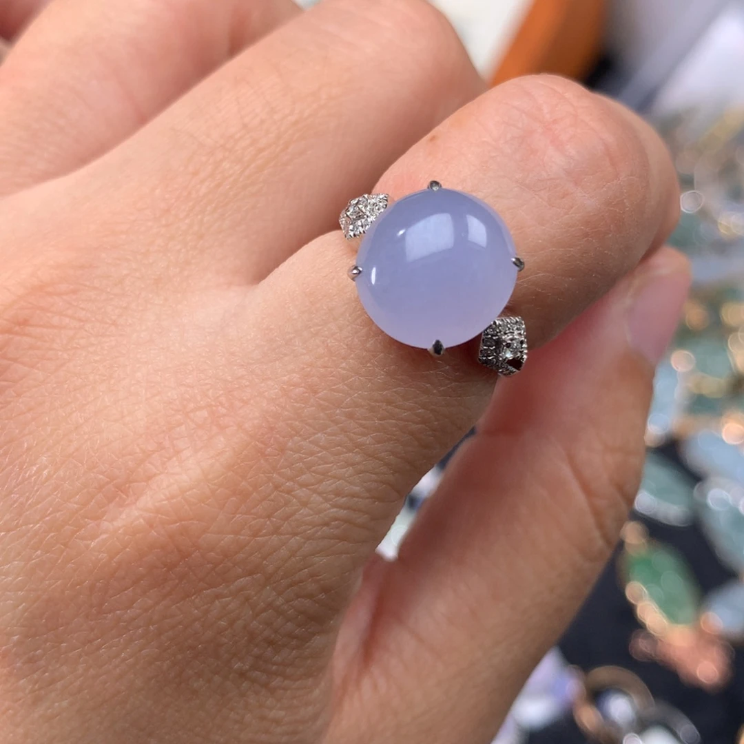 18K金镶嵌戒指翡翠Y****?紫罗兰蛋面戒指