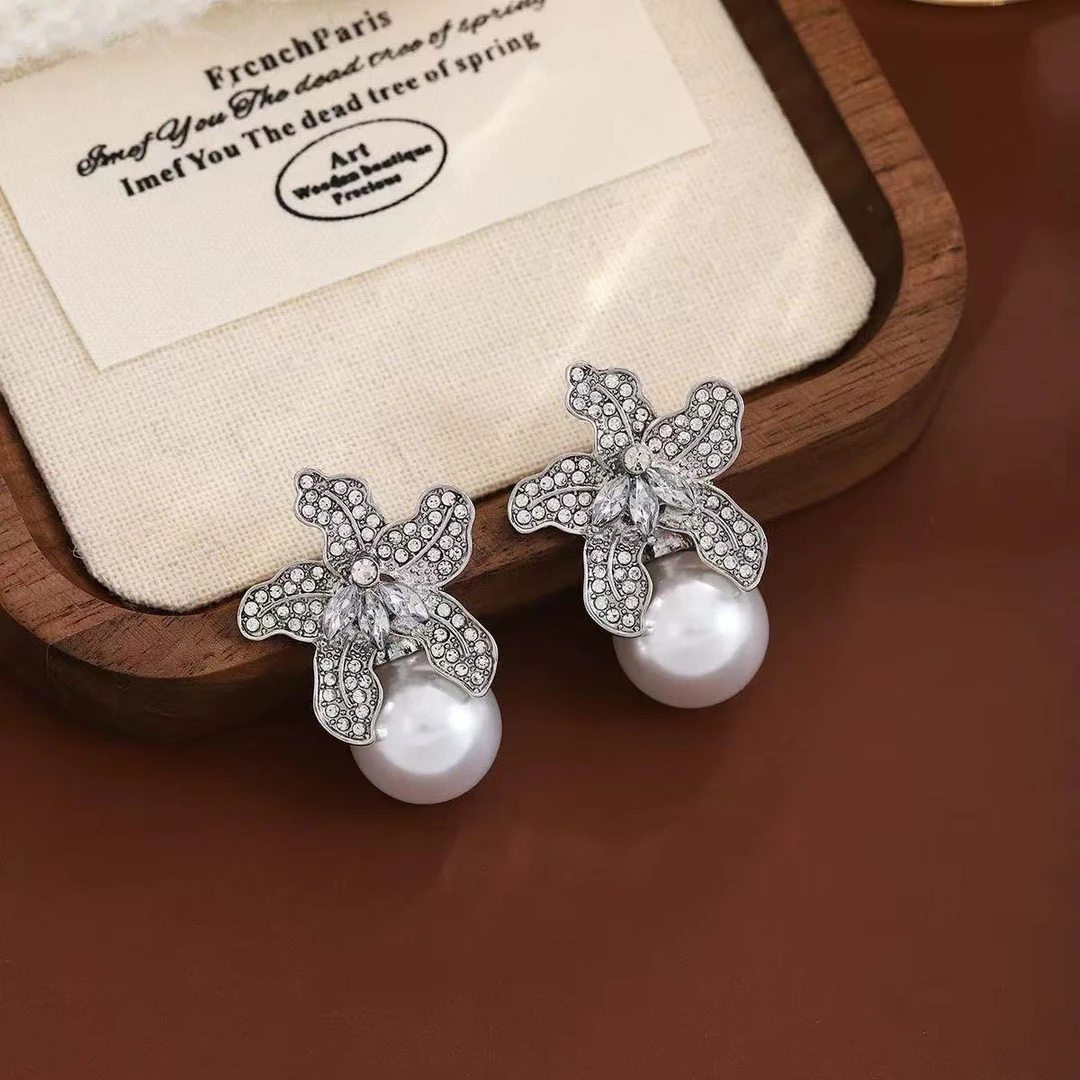 合金仿珍珠耳饰 时尚饰品百搭耳钉e172