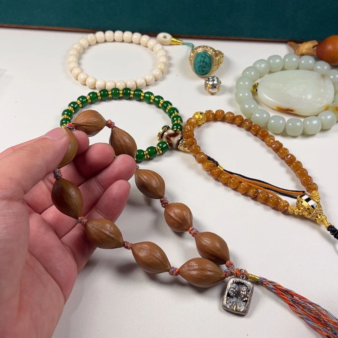 橄榄核吊坠。。。。。。。。。。。