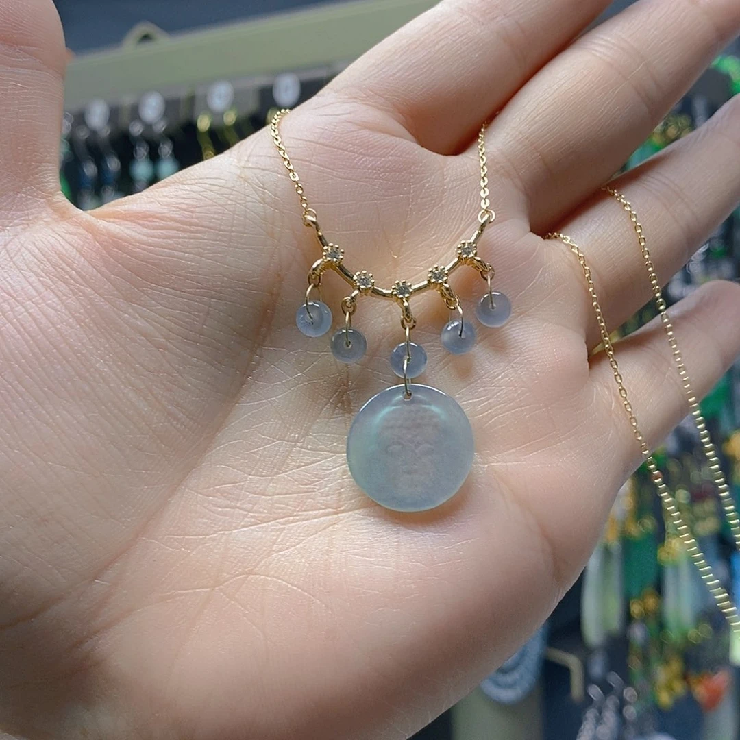 未镶嵌翡翠耳饰翡翠