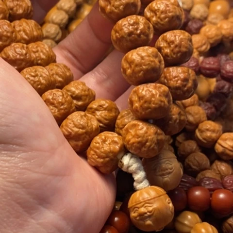 【闪购商品】手串猴头核桃红***粪产