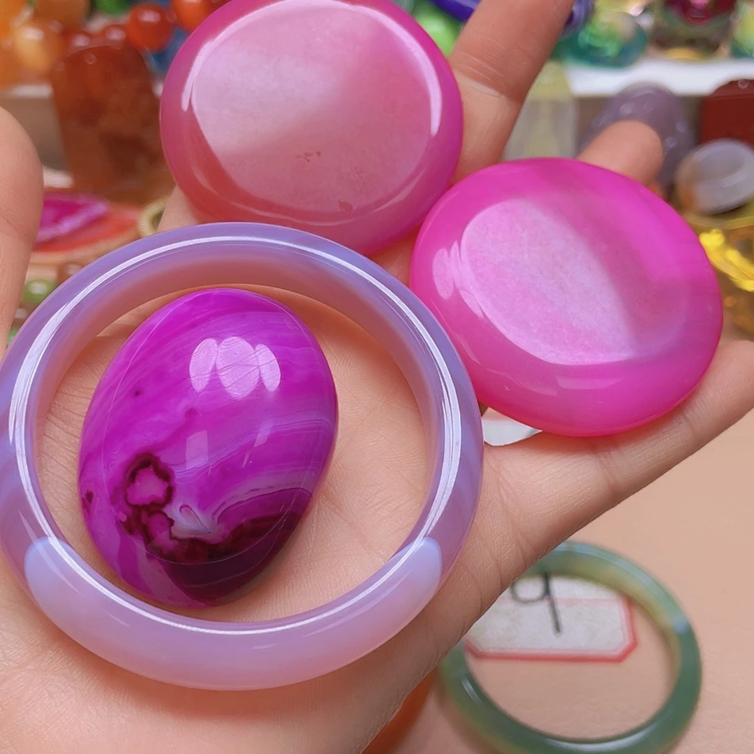 玛瑙/玉髓颈饰未镶嵌血***怜