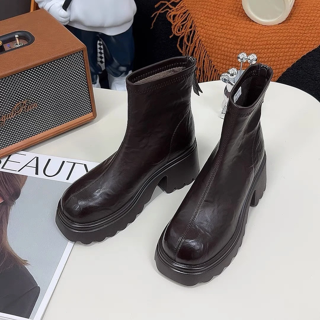 9-51休闲靴子马丁靴女秋冬女靴圆头加绒黑色短筒瘦瘦靴