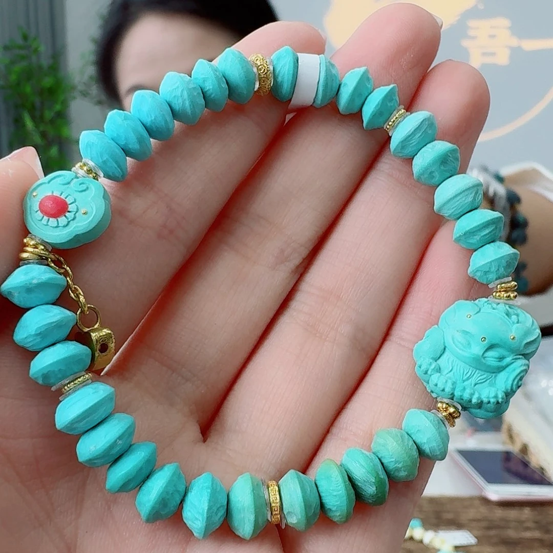 绿松石18K金镶嵌珠宝奇石