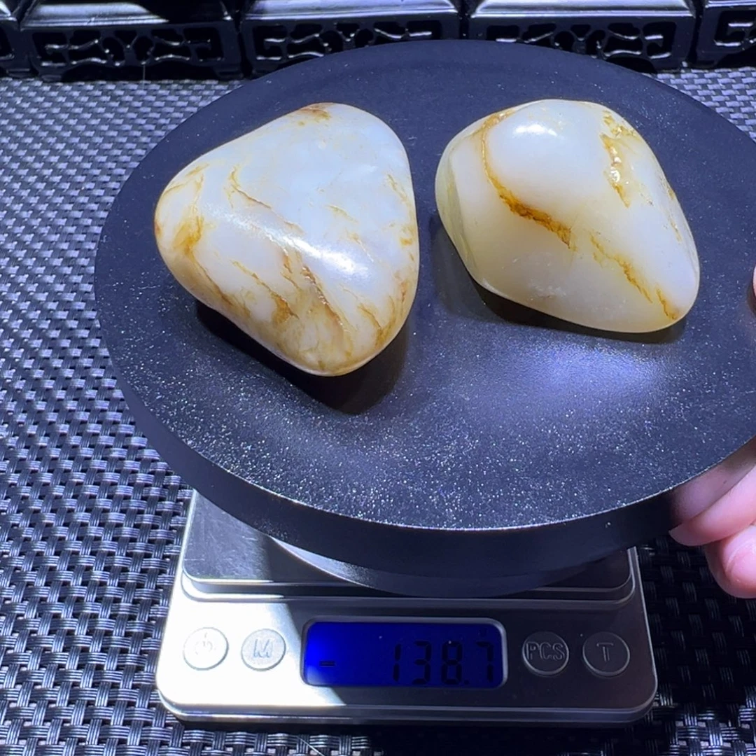 吊坠(不含链)未镶嵌和田玉（子料）147