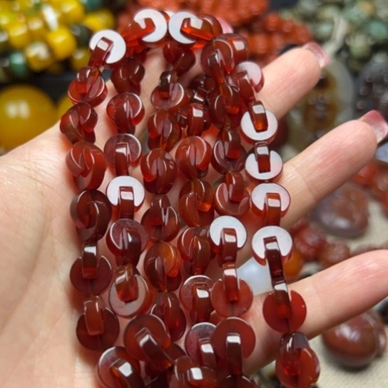 斯***佉玛瑙/玉髓未镶嵌颈饰