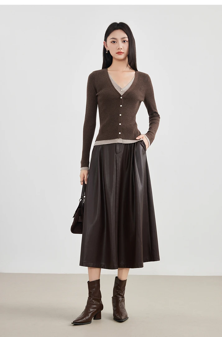 爱客10月新品遮胯显瘦半身皮伞裙-摩登复古YA25335Q001