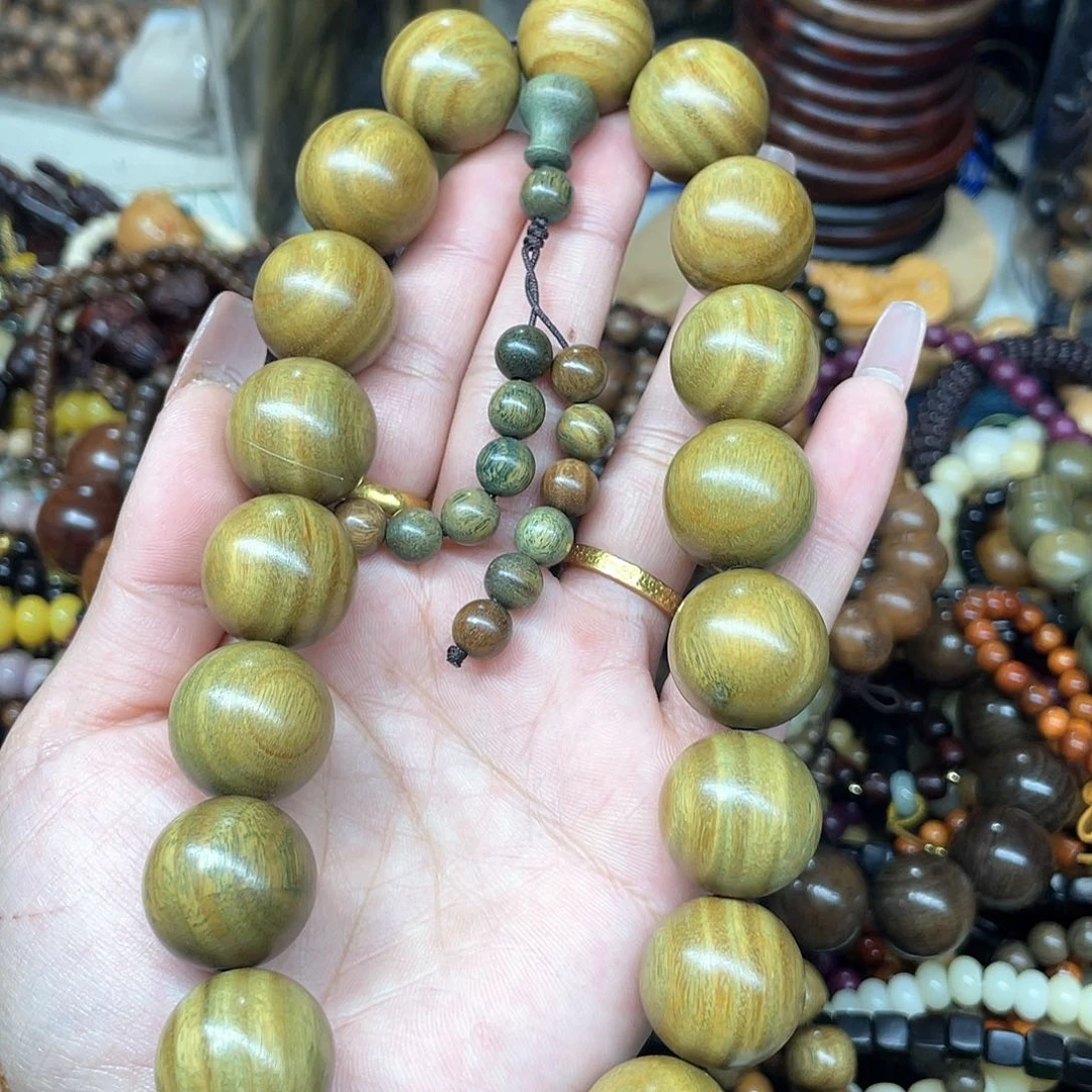 维腊木（绿檀）无事牌