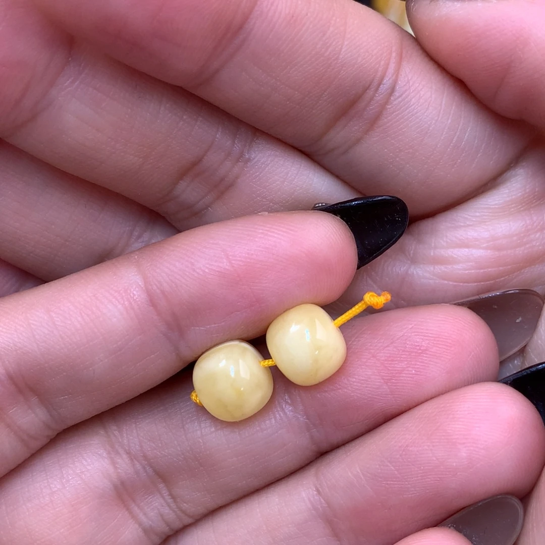 青***云琥珀未镶嵌裸石蜜蜡