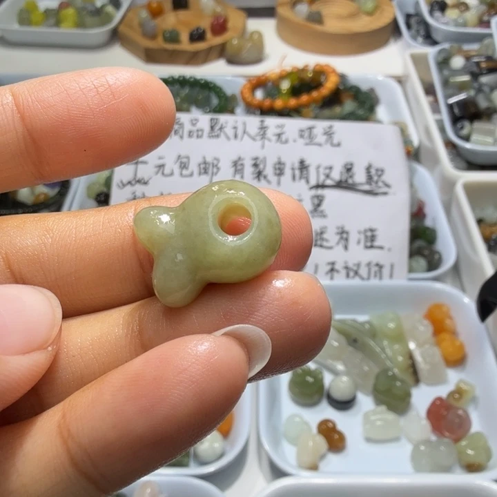 和田玉未镶嵌珠宝奇石
