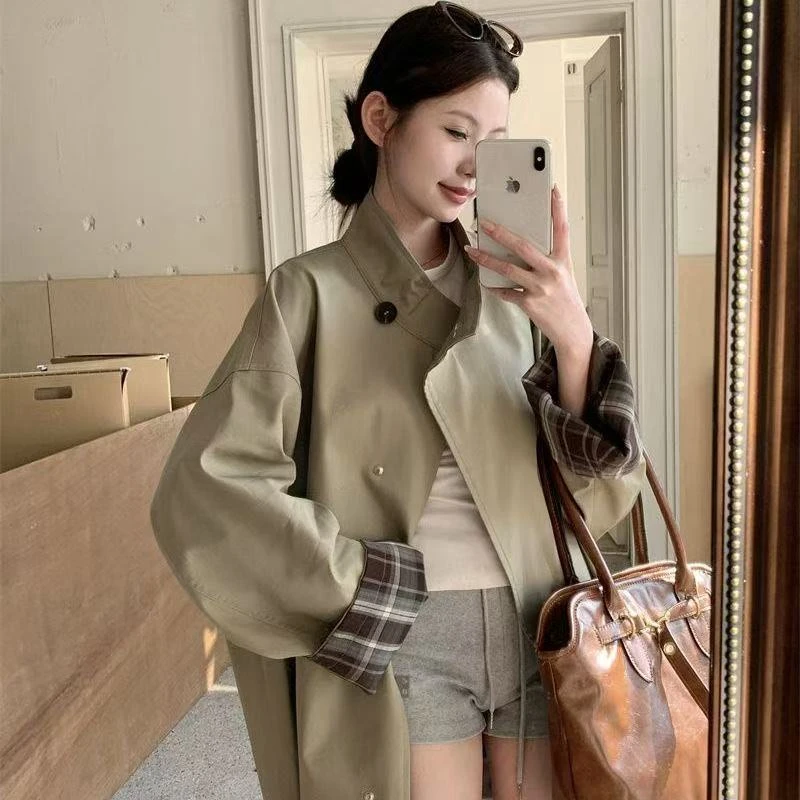 早秋新款高级感小个子撞色短款风衣外套女宽松廓形英伦风日系大衣