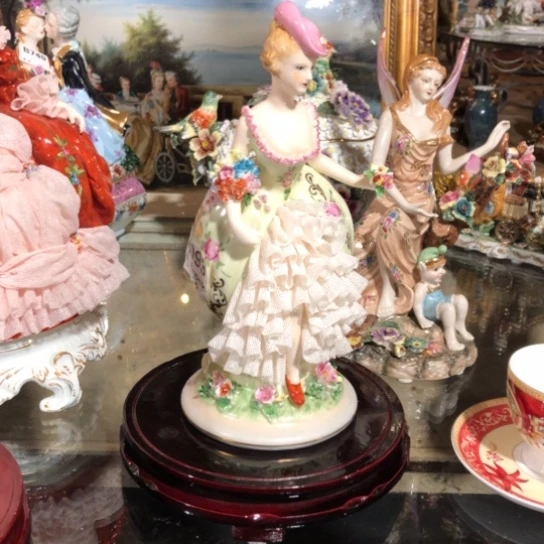 陶瓷蕾丝手工艺描金手绘高29厘米