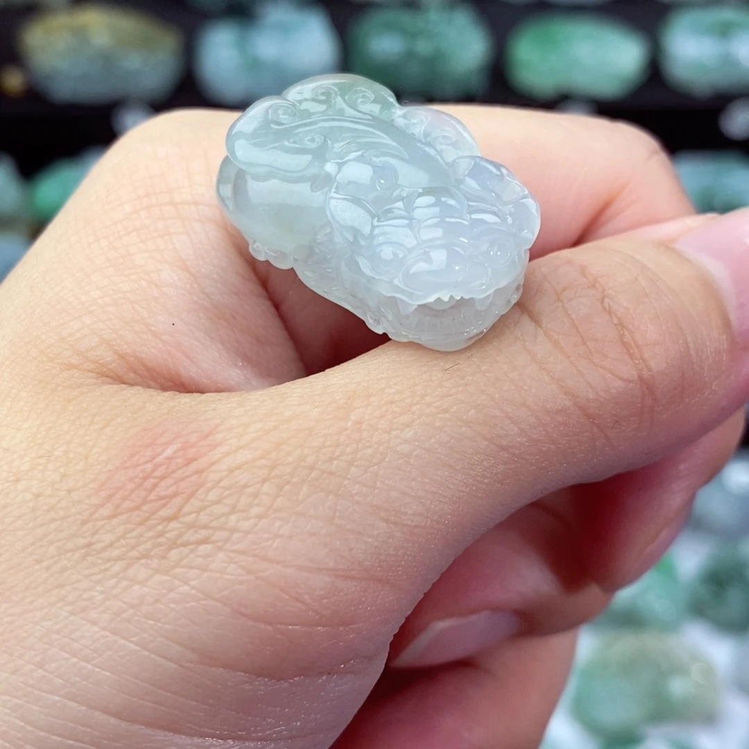 翡翠颈饰未镶嵌天然