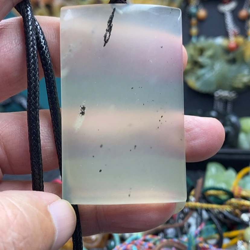 【闪购商品】蛇纹石玉未镶嵌吊坠