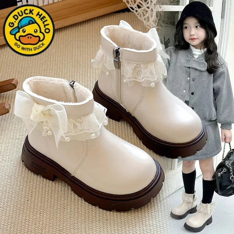 小黄鸭女童珍珠蝴蝶结马丁靴2025冬季新款公主风短绒加绒保暖童鞋