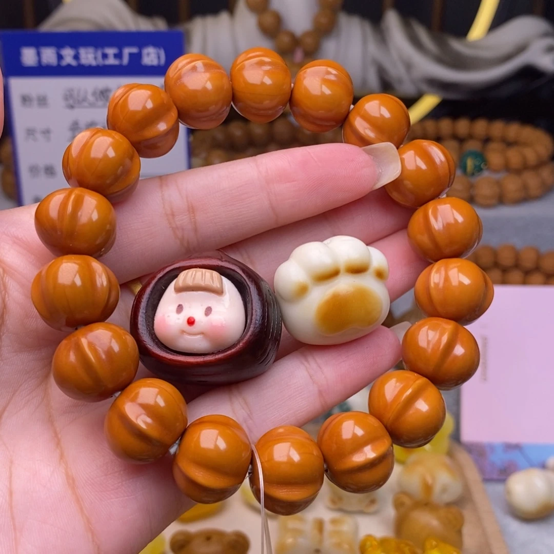 *****非金属皮质配饰两个
