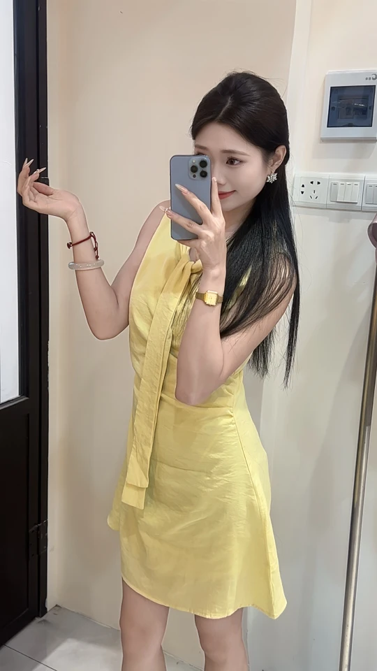 夏季韩系小清新黄色收腰无袖纯欲高级气质背心连衣裙