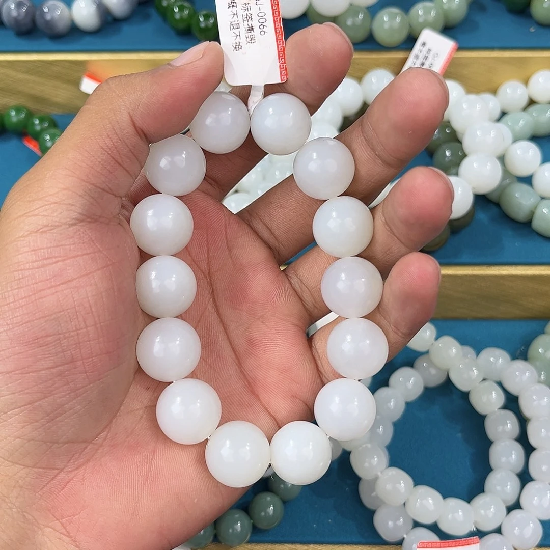 手串未镶嵌和田玉纯天然新疆和田玉黑山料羊脂白16mm