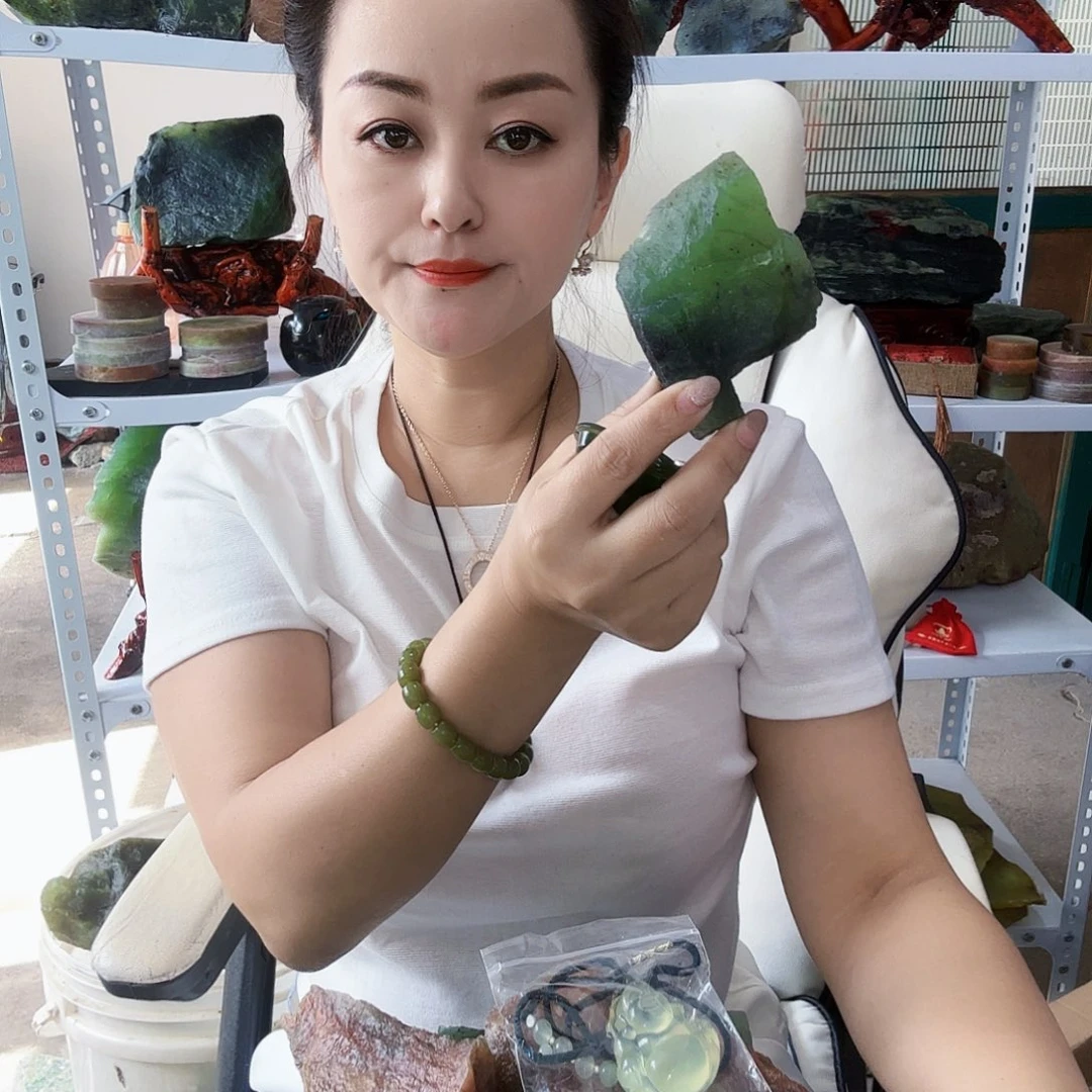 好***了玉天然岫玉手工雕刻