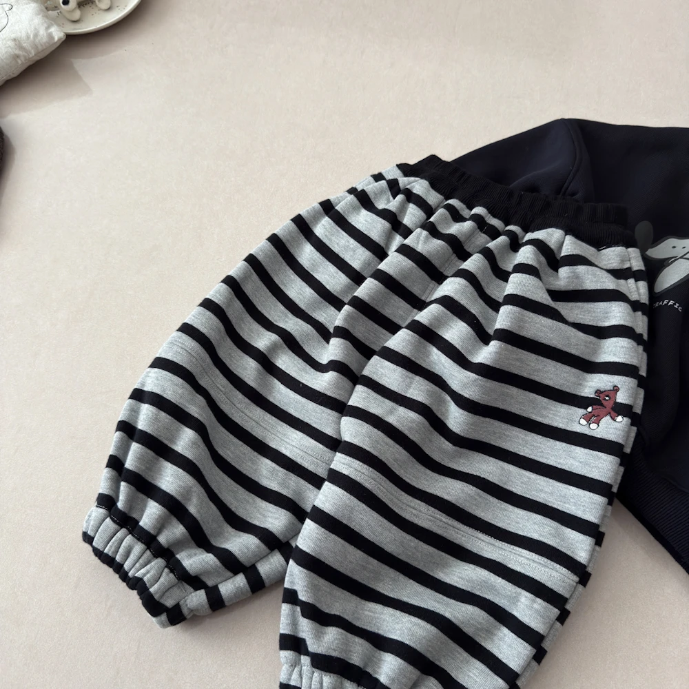 儿童韩系条纹卫裤2025秋冬季男宝新款收口裤洋气潮