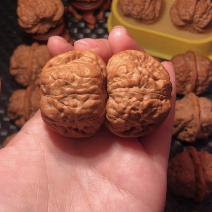 把件文玩核桃42不开背蛙饼