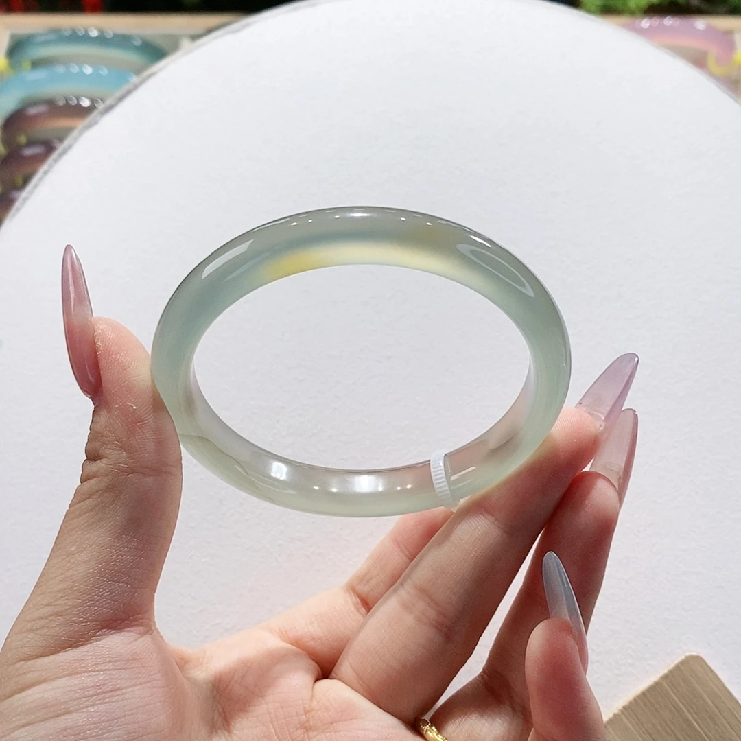 玛瑙/玉髓手镯未镶嵌56.5