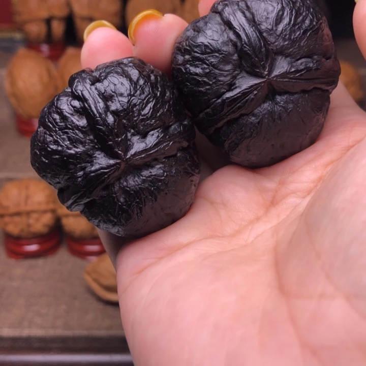 文玩核桃把件46号粗筋三棱39尺