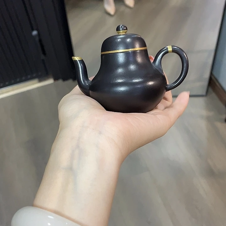 茶壶紫砂全手工打造