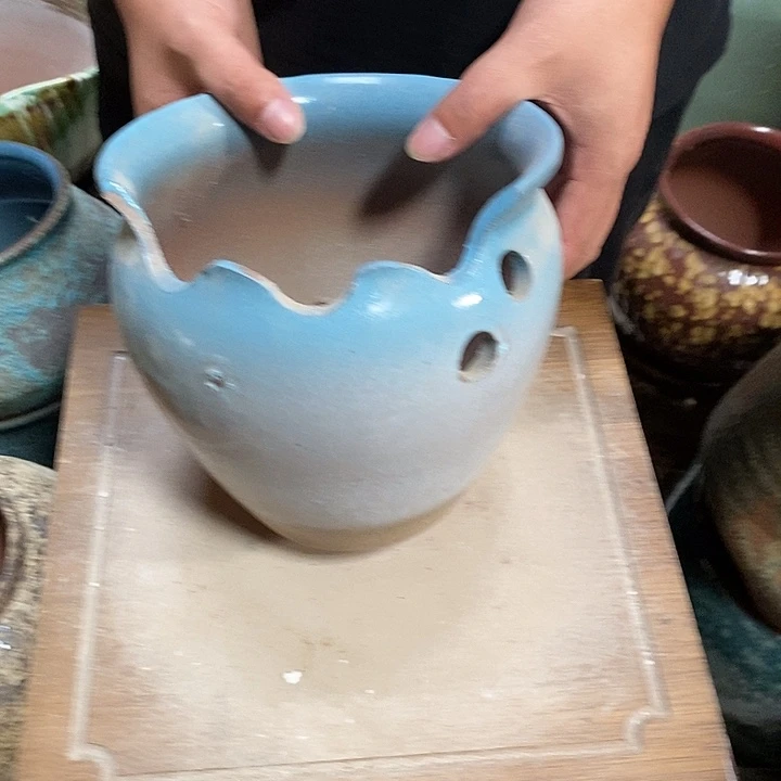 紫砂花盆口18高度18缺口瑕疵？……