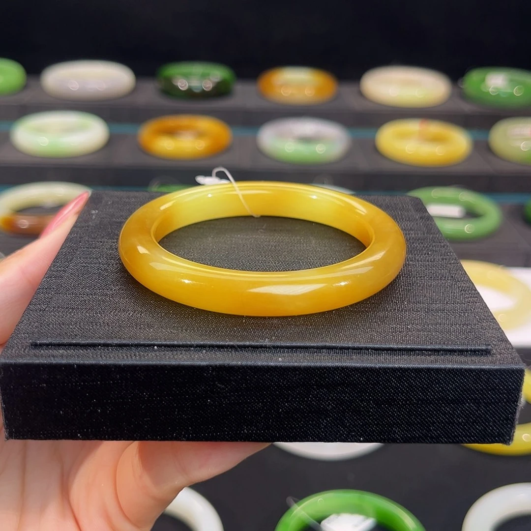 未镶嵌手镯和田玉金灿灿黄糖手镯51.52