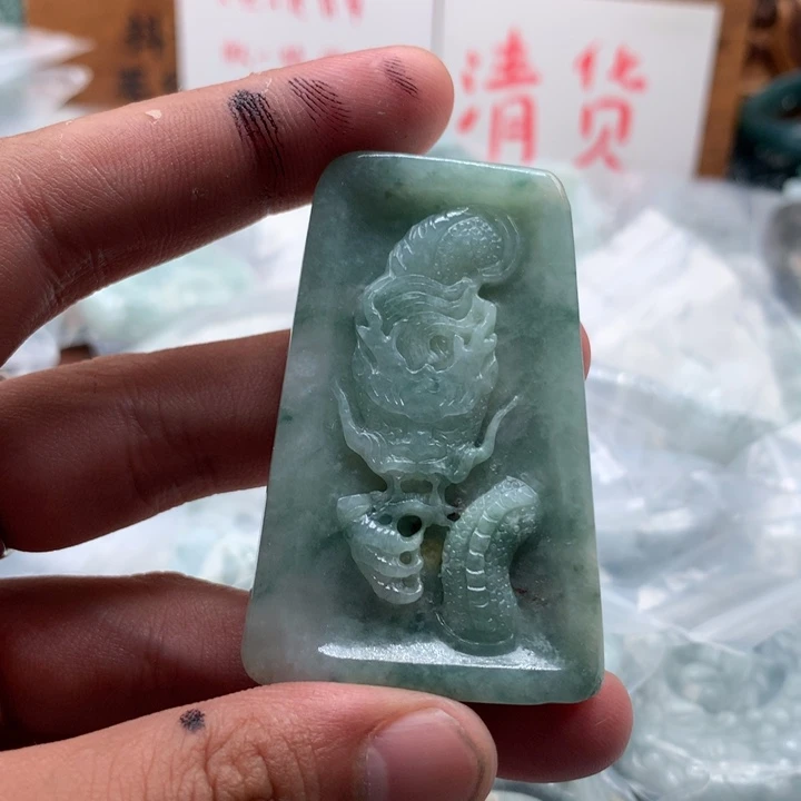 翡翠未镶嵌颈饰保真天然a货翡翠