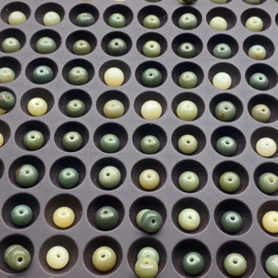 白玉菩提吊坠瑕疵7/8混苹果200