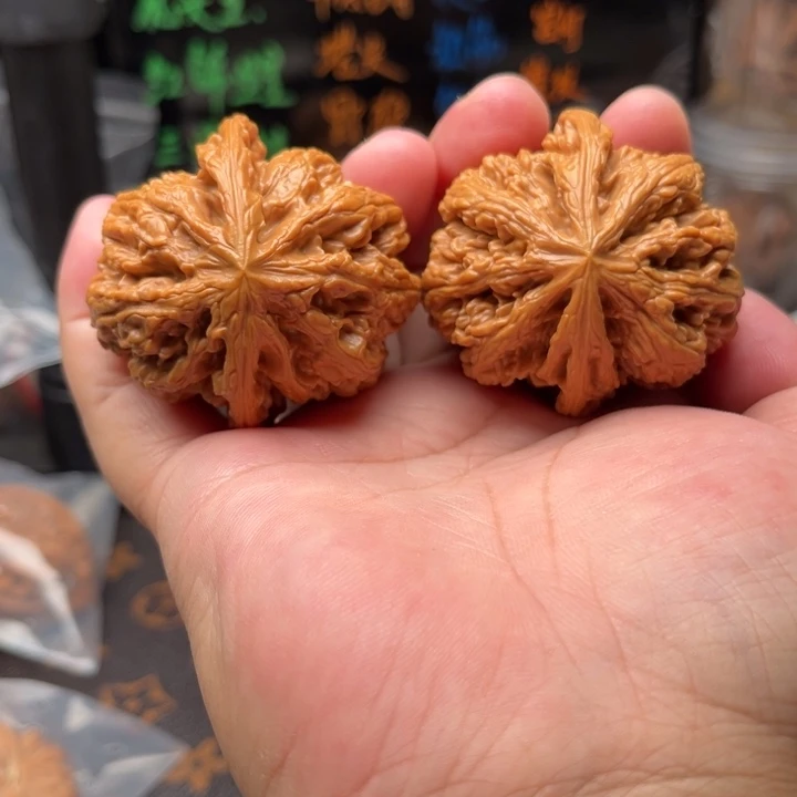 文玩核桃把件粗筋