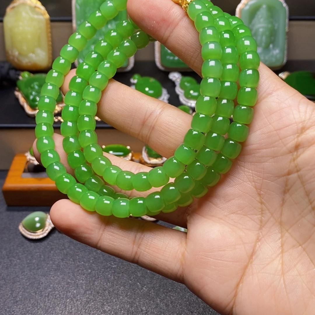 乐***风吊坠(不含链)未镶嵌和田玉