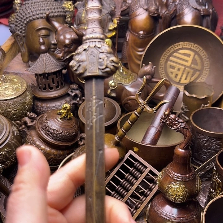 铜2234556678898876556