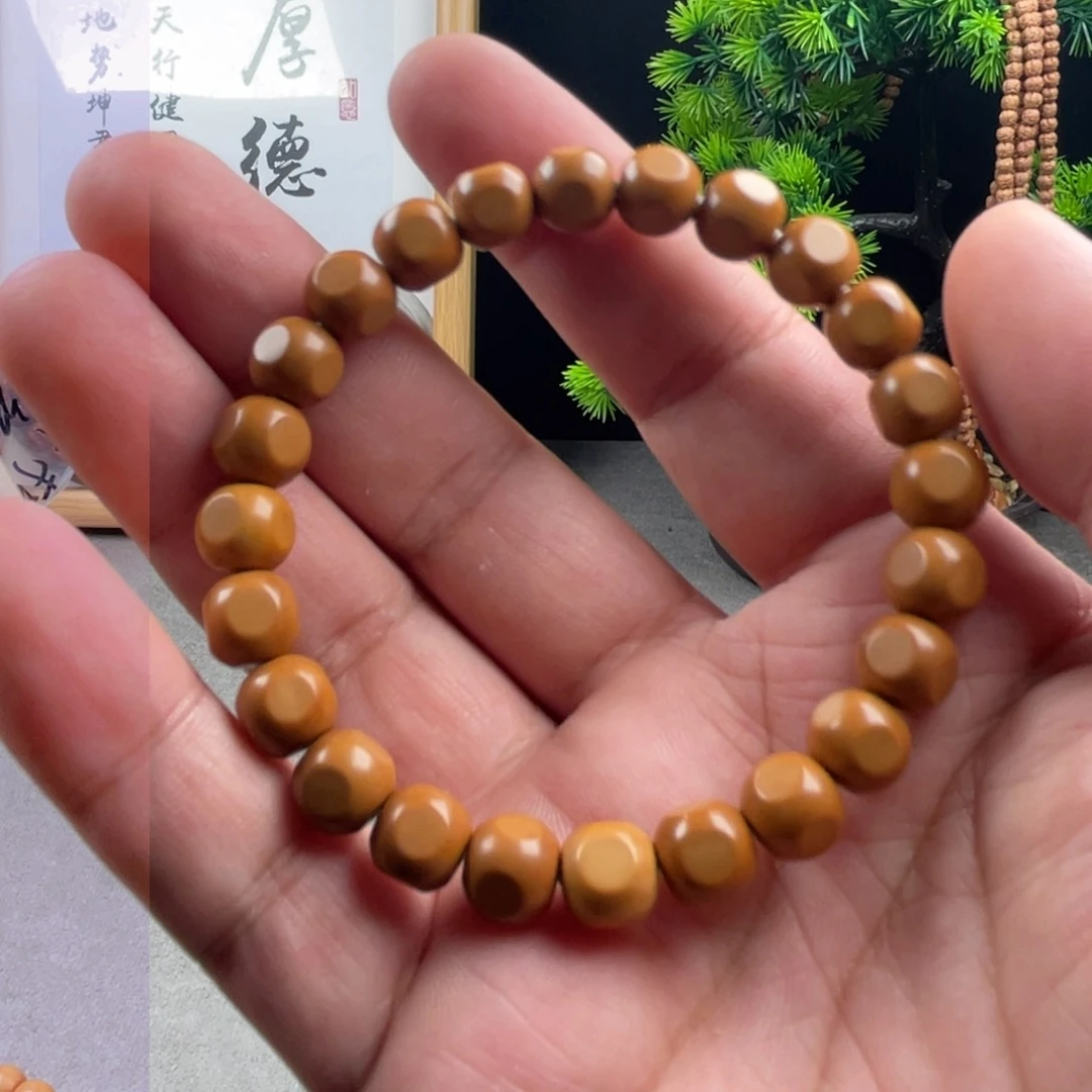 猴头核桃手串泛油六方8.5尺寸