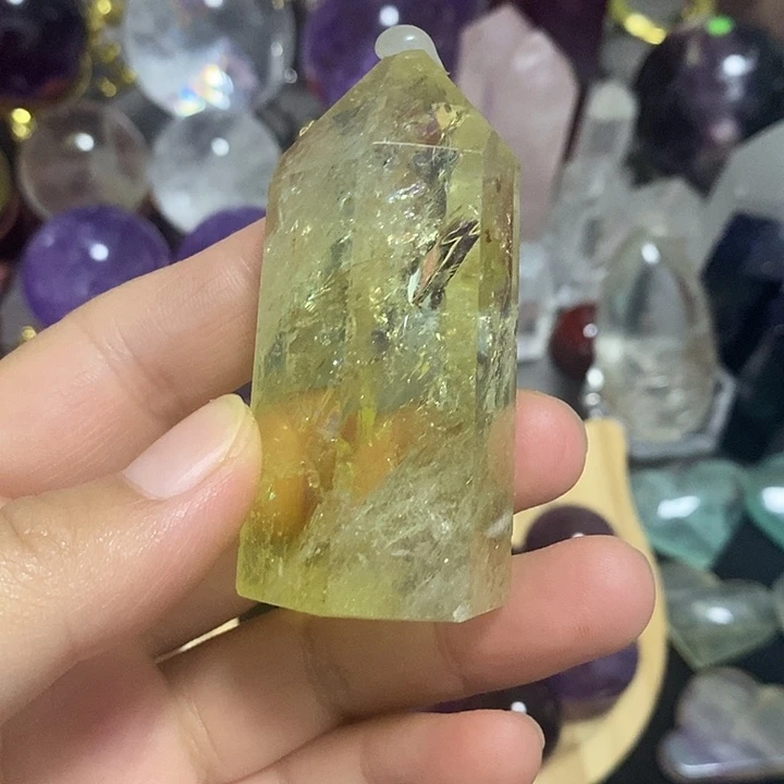 石材纯天然大爆彩黄水晶小柱子！