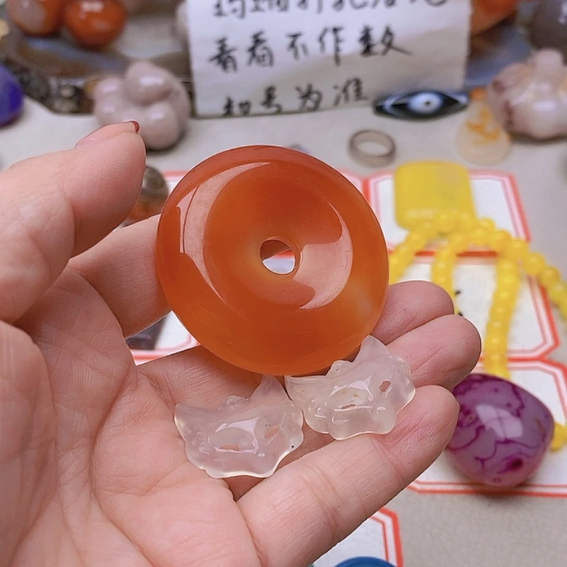 【闪购商品】未镶嵌玛瑙/玉髓珠宝半成品红**葭