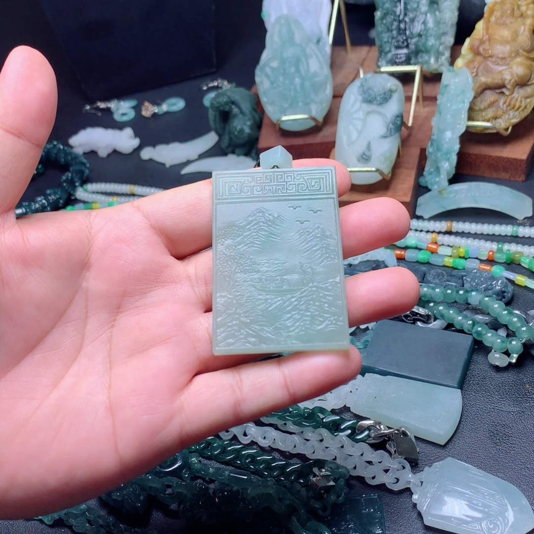 天***家定制翡翠未镶嵌翡翠