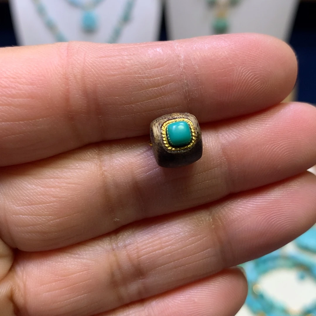 绿松石未镶嵌配饰