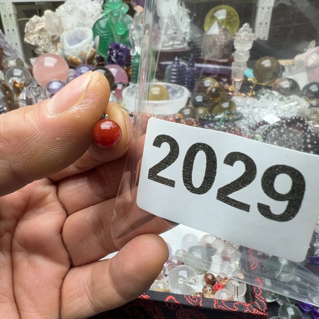 水晶摆件未镶嵌青****哥水晶2029