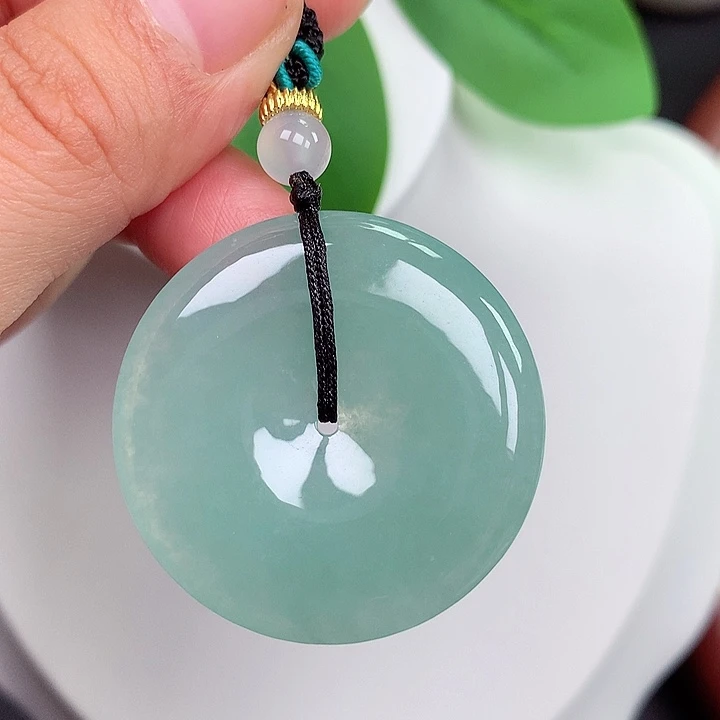 颈饰未镶嵌翡翠平安扣 35.7x5.7mm