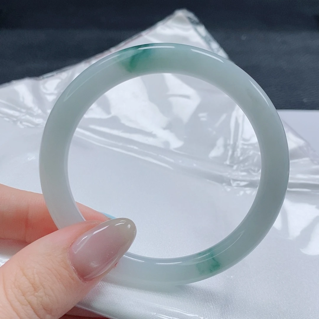【闪购商品】未镶嵌手镯（圆镯）翡翠476号