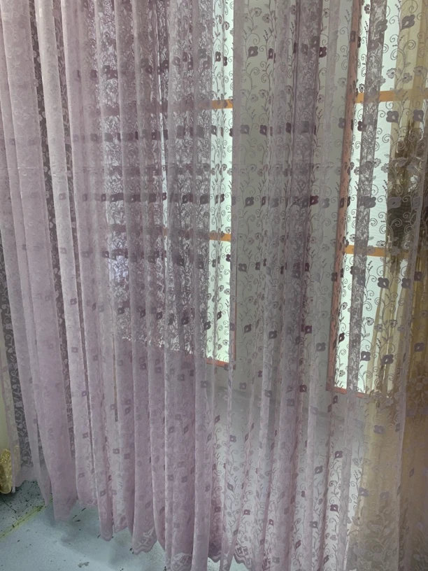 1105浅紫色纱帘 对开两片（改短不退）