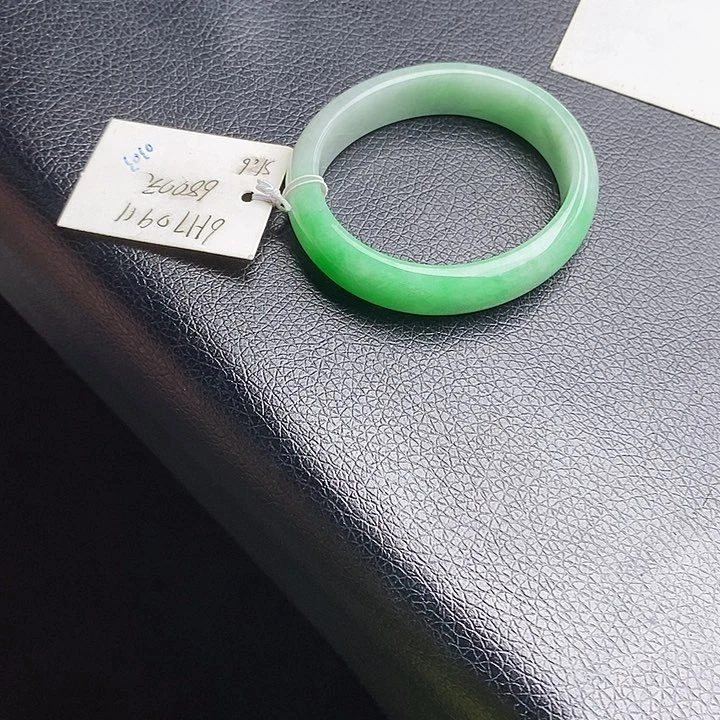 未镶嵌手镯翡翠S****y52贵妃