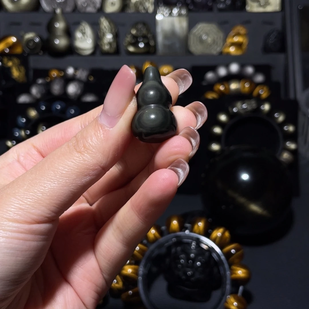 未镶嵌黑曜岩珠宝奇石艳****情