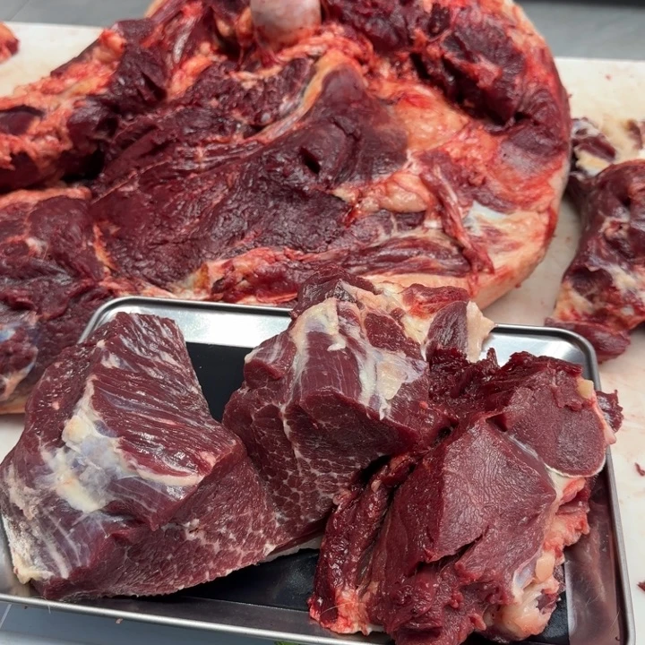 12中国大陆马腿肉