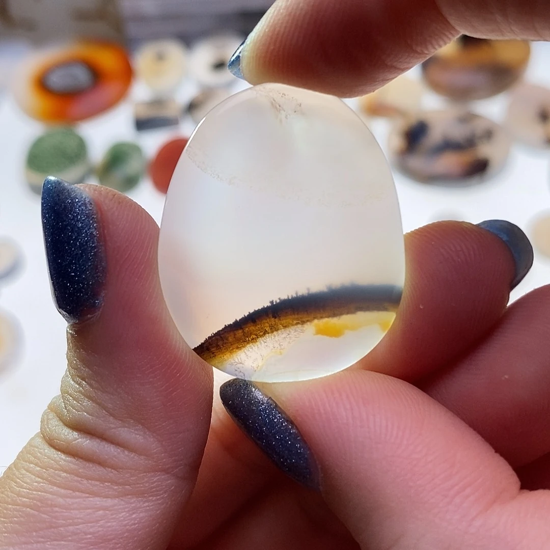 未镶嵌玛瑙/玉髓珠宝奇石