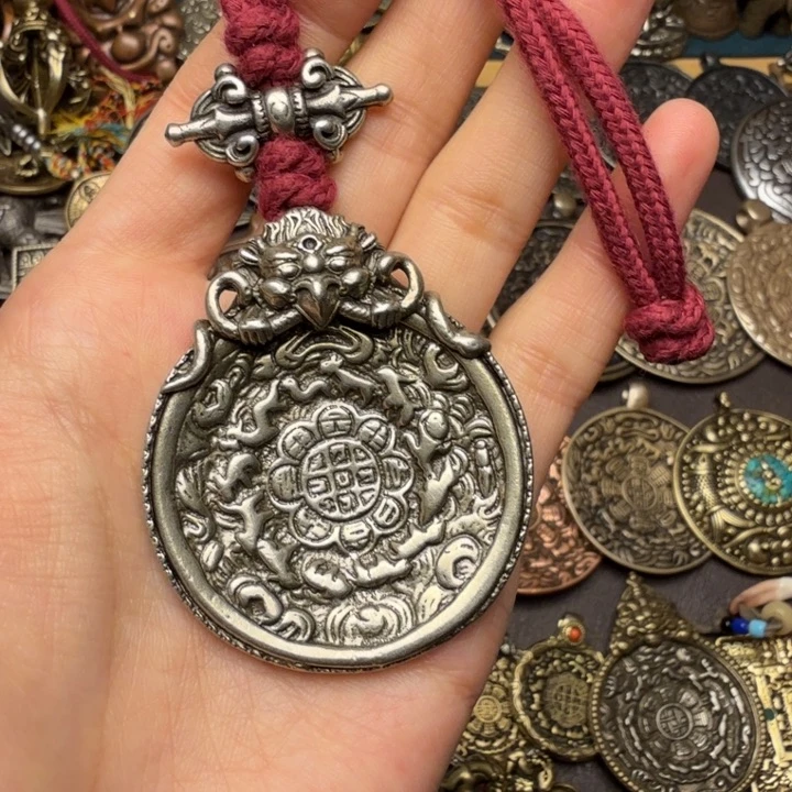 藏传文玩九宫如图